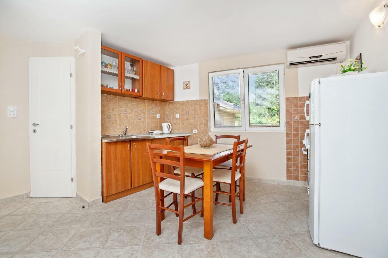 Apartments Villa Popovic Kotor Luaran gambar