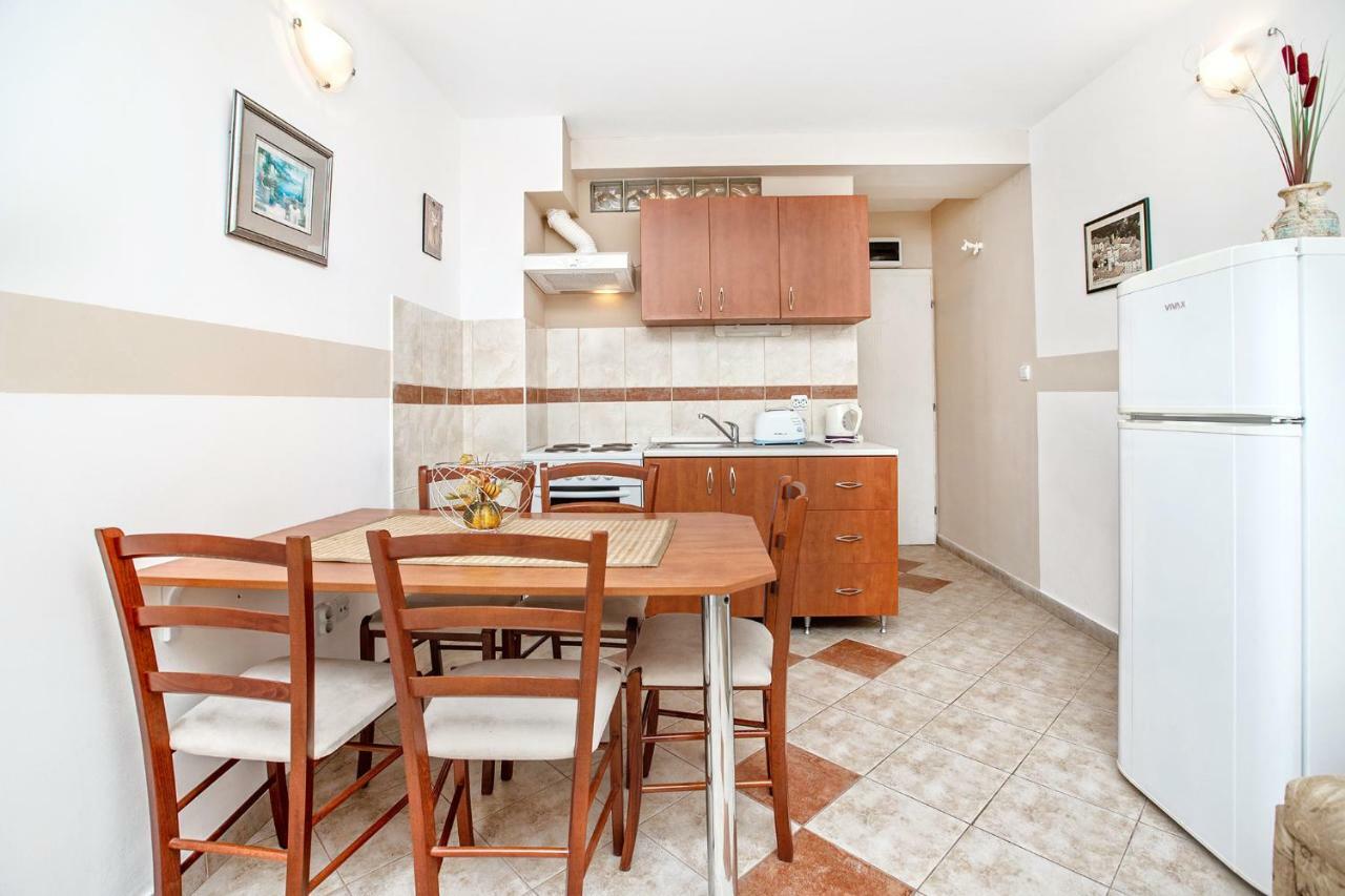 Apartments Villa Popovic Kotor Luaran gambar