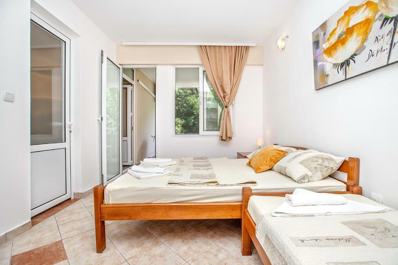 Apartments Villa Popovic Kotor Luaran gambar