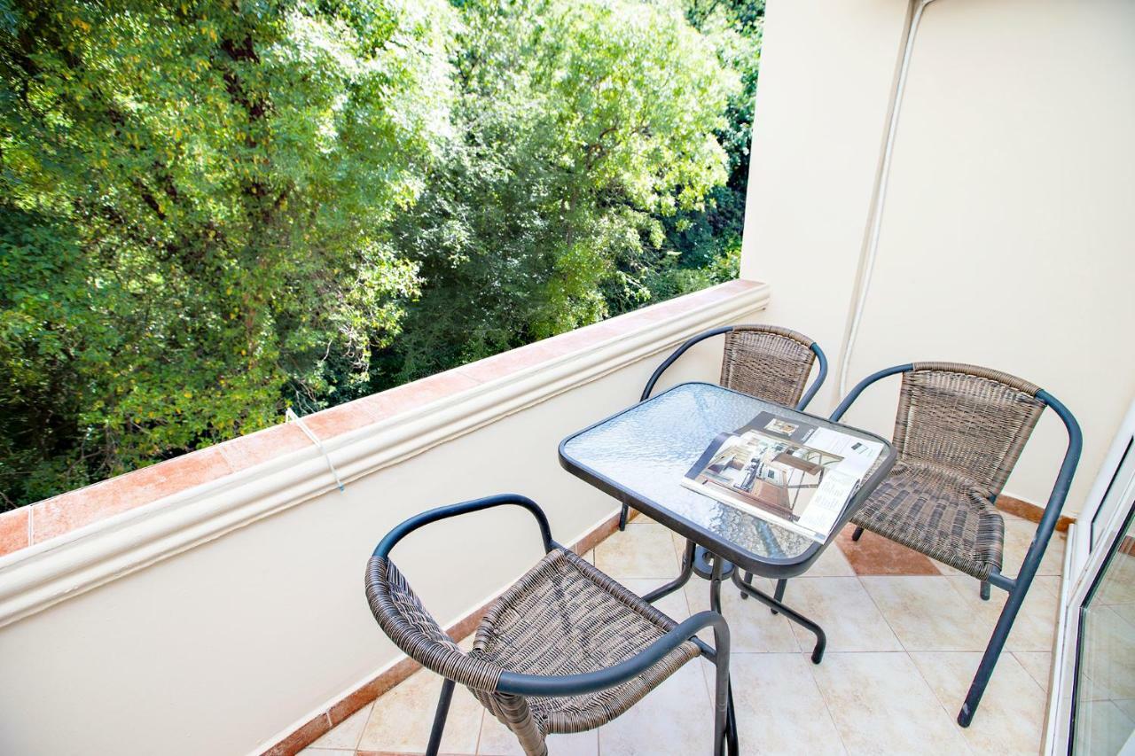 Apartments Villa Popovic Kotor Luaran gambar