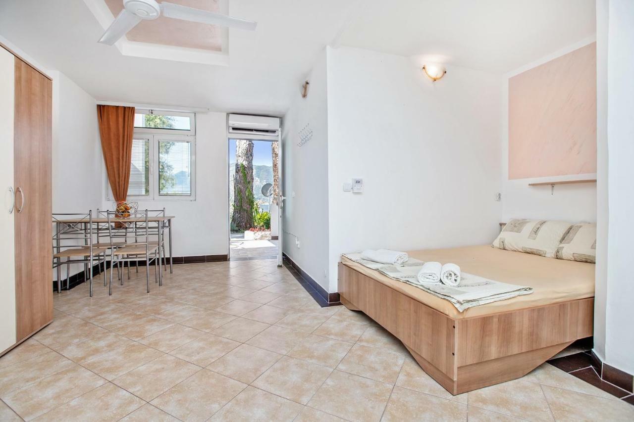 Apartments Villa Popovic Kotor Luaran gambar