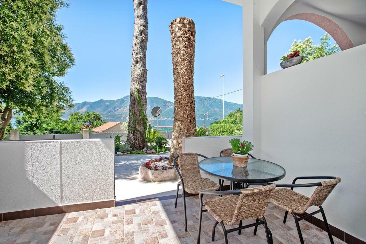 Apartments Villa Popovic Kotor Luaran gambar