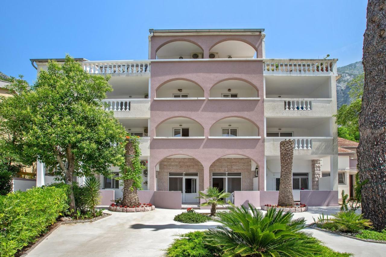 Apartments Villa Popovic Kotor Luaran gambar