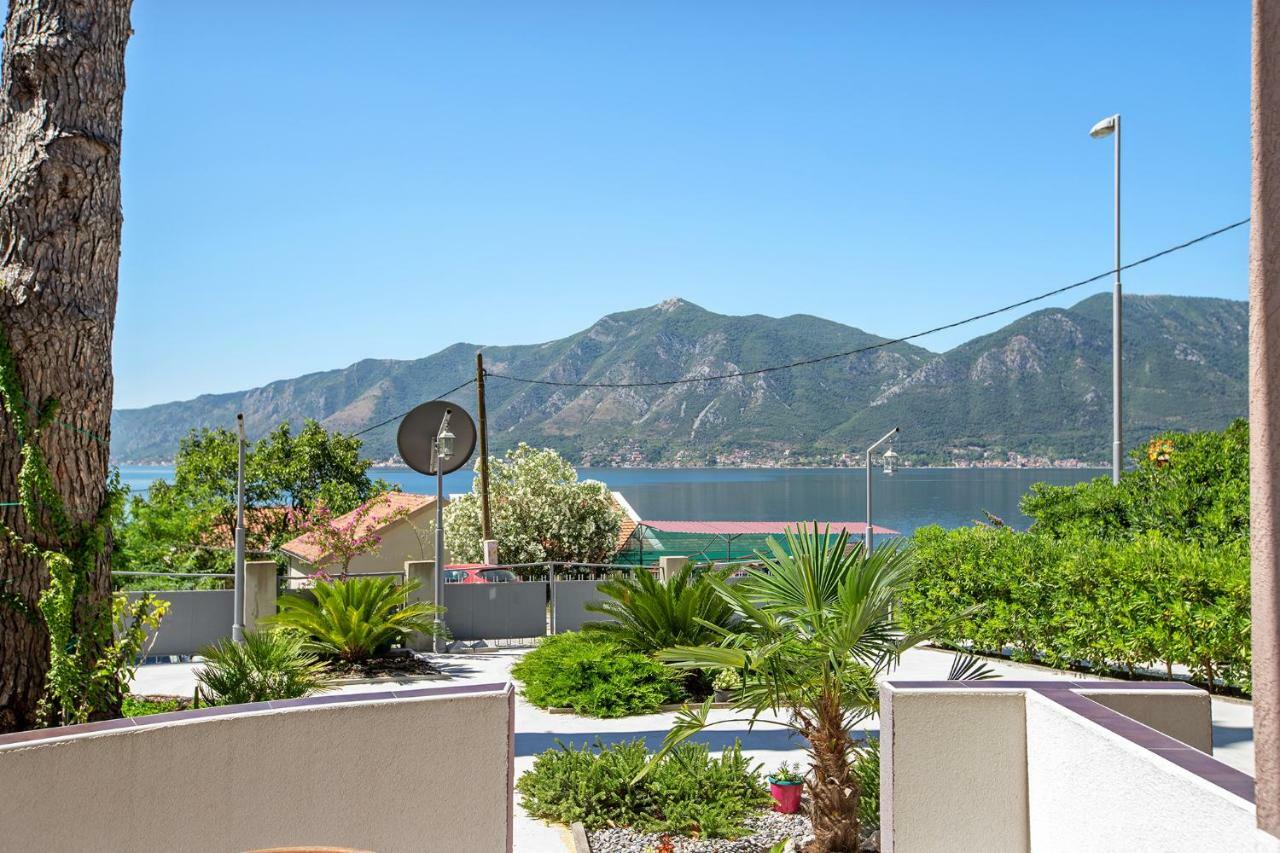 Apartments Villa Popovic Kotor Luaran gambar