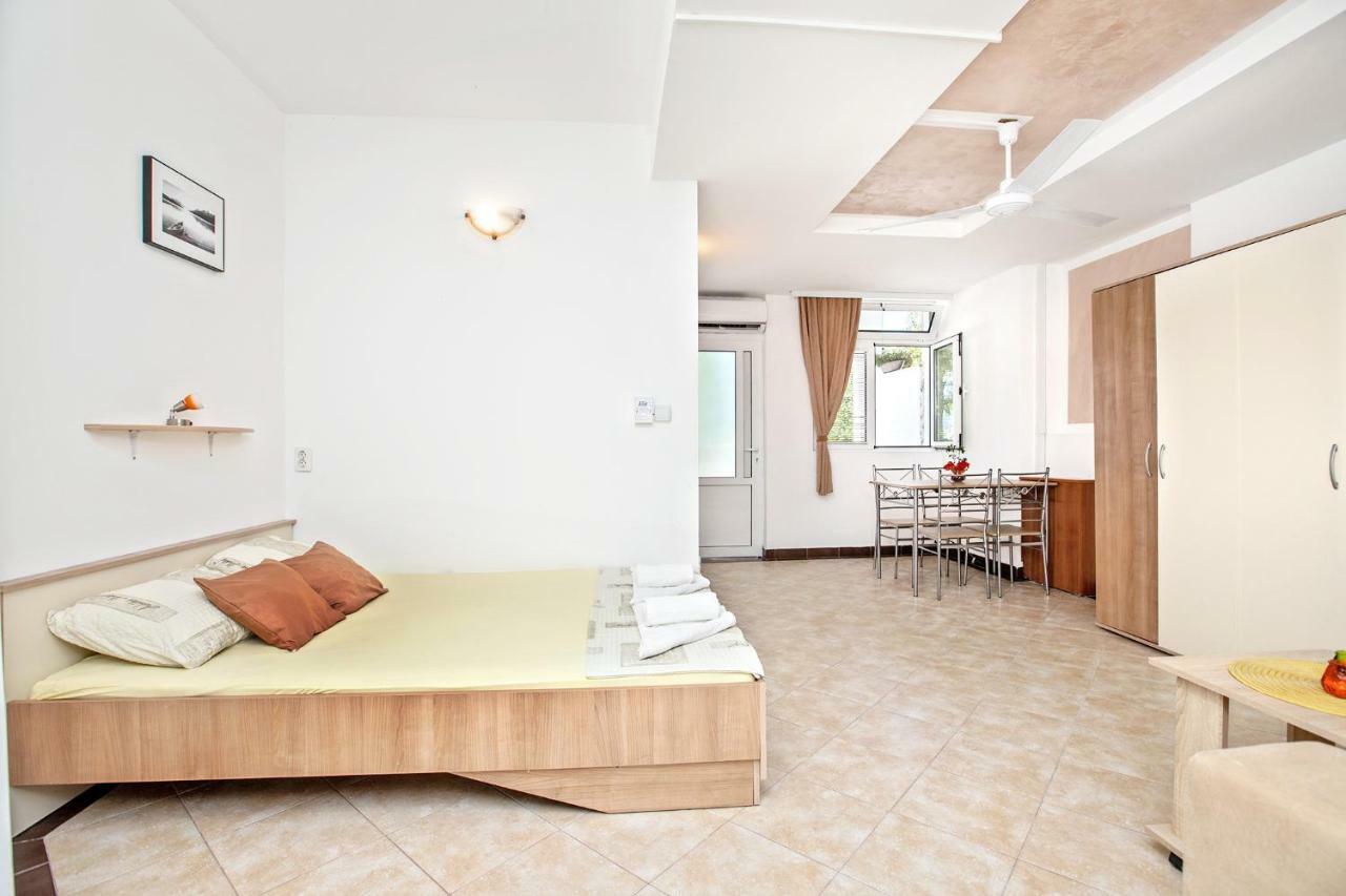 Apartments Villa Popovic Kotor Luaran gambar